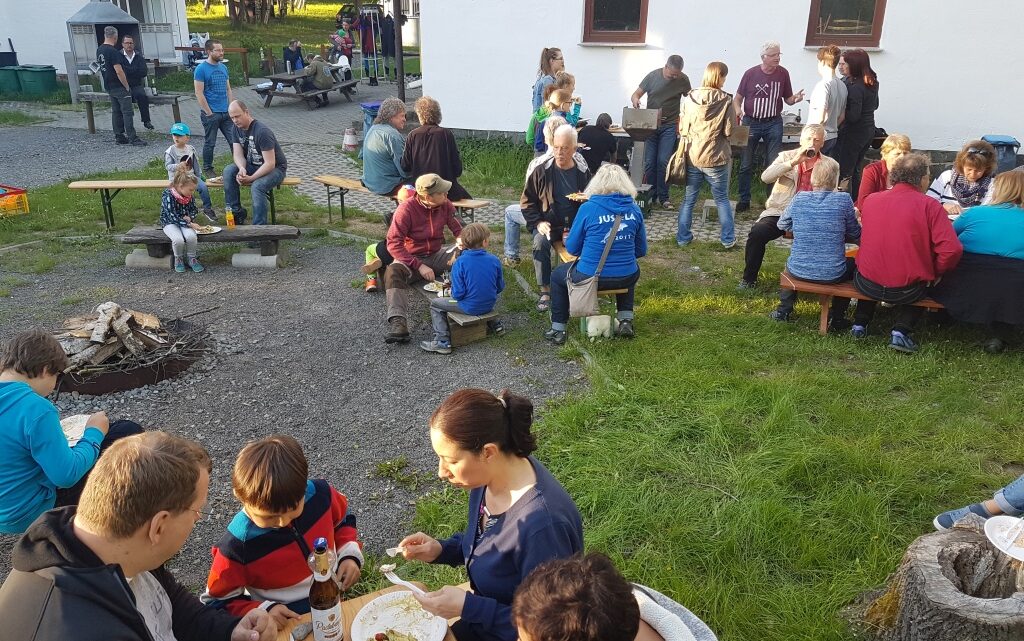 2018.04.30 Maifeuer 01