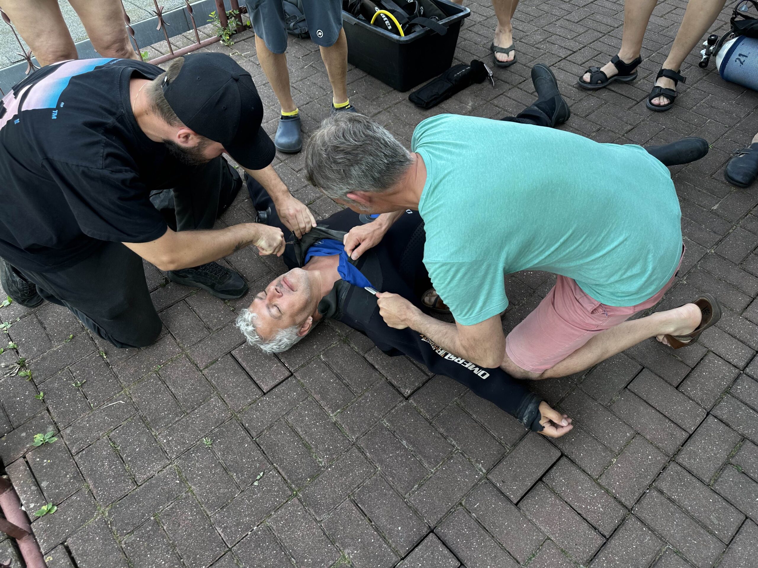 Befreiung vom Anzug